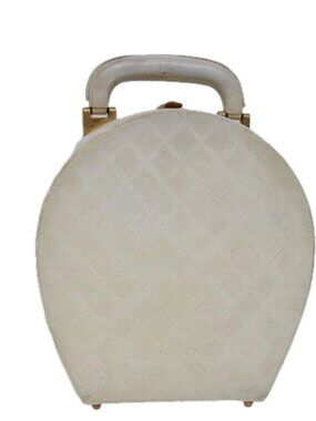 CHANEL Vanity Hand Bag Leather White CC Auth 92088